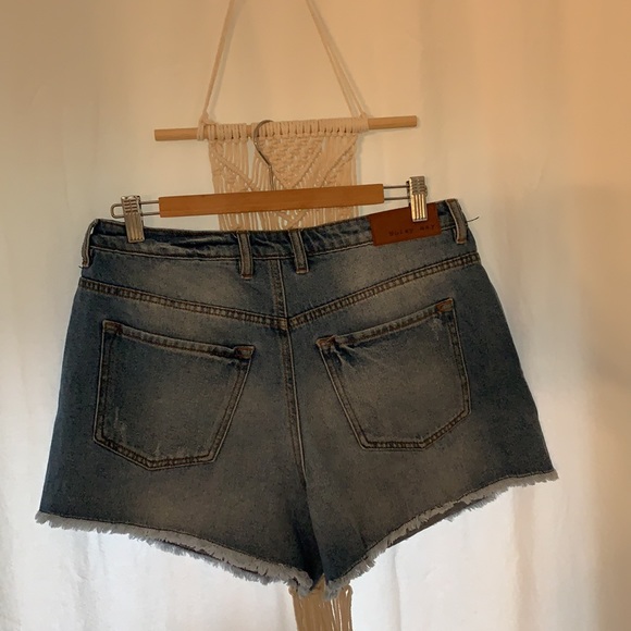 Jean shorts - Picture 2 of 4